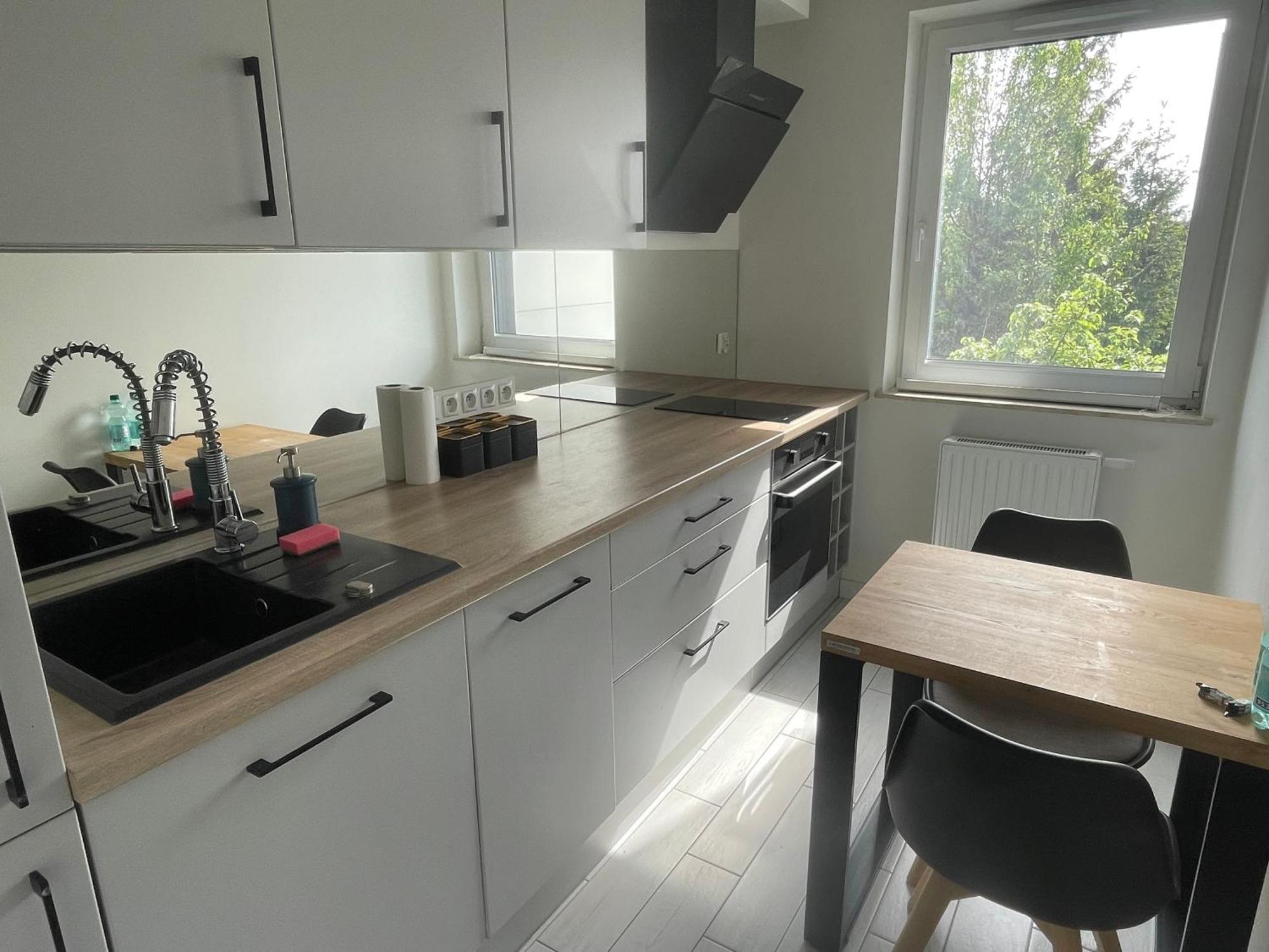 Parking & Balkon Apartment